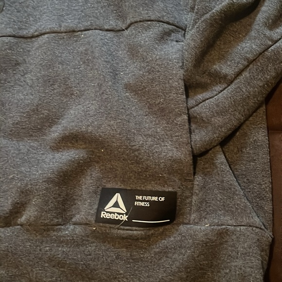 Youth size 8 Reebok hoodie - Picture 4 of 5